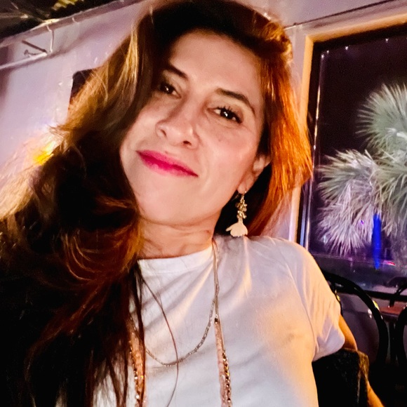 Meet your Posher, Romi - Picture 5 of 6